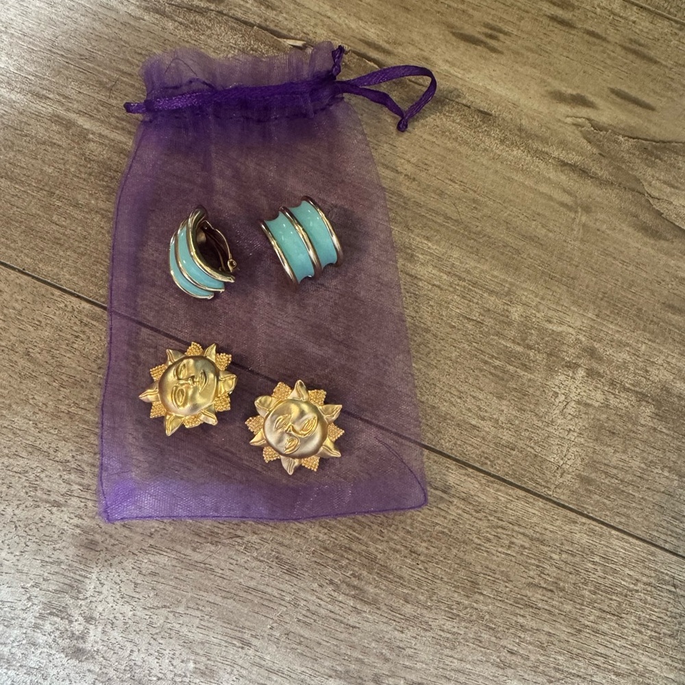 Elegant Turquoise and Gold Earrings Set